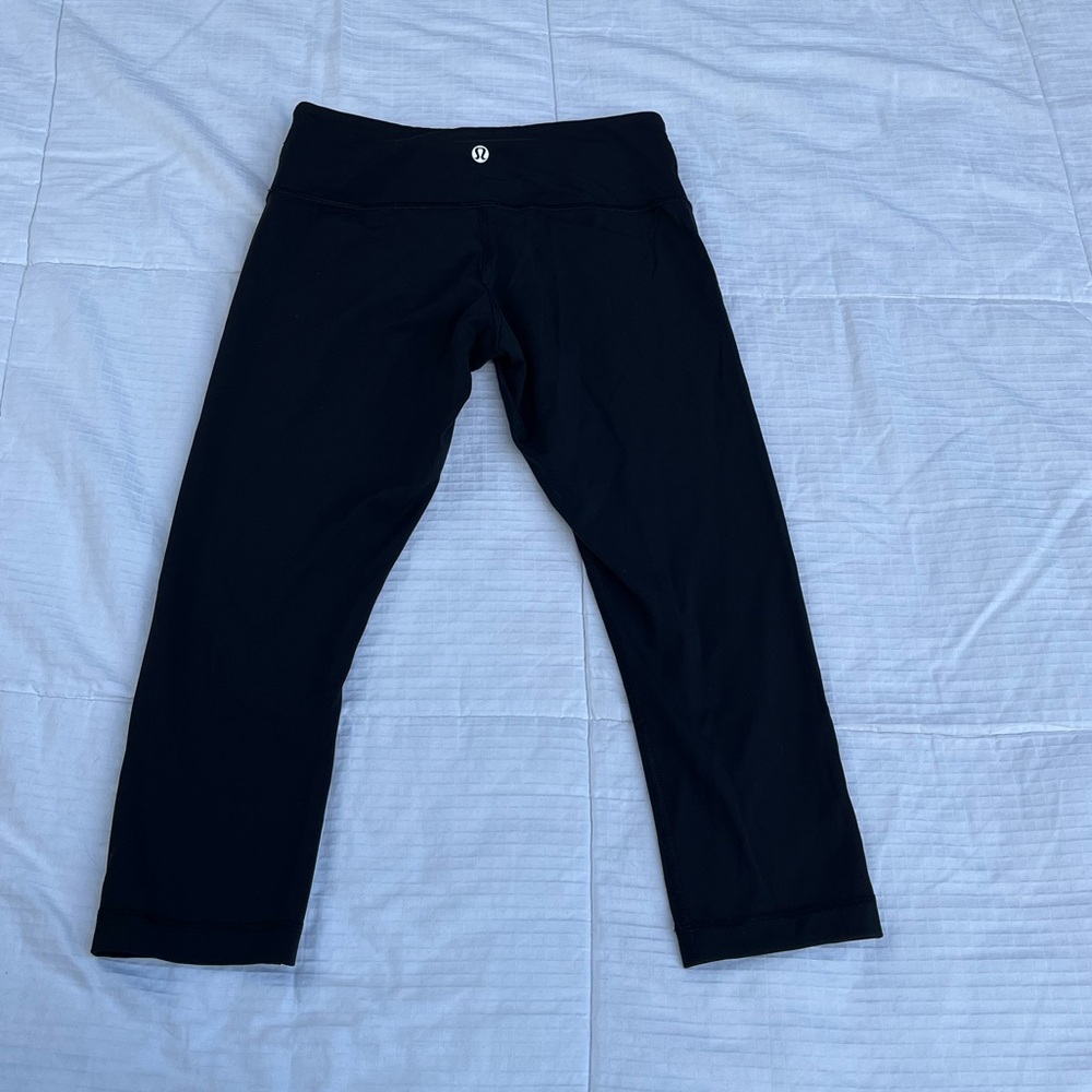 Lululemon Capri Leggings - Black